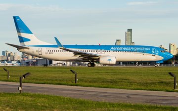 O mercado de e-commerce faz com que a Aerolineas Argentinas se expanda para cargas no Boeing 737-800BCF - AERO Magazine/Martín Romero