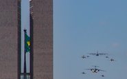Desfile aéreo foi marcado pela presença do caça Gripen e do KC-390 - AERO Magazine / André Magalhães