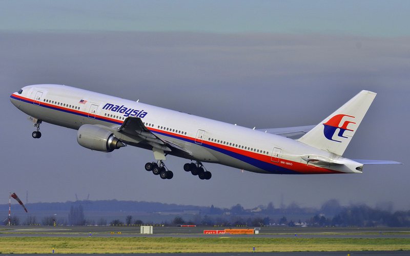 239 pessoas estavam a bordo da aeronave, que seguia da Malásia para a China - Divulgação.