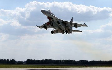 Su-35 é um dos principais caças do arsenal da Rússia - Divulgação