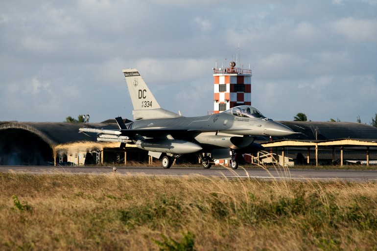 F-16C da Air National Guard, similar ao que o Brasil poderá adquirir  