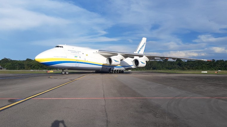 Antonov An-124 em Belém, no Pará