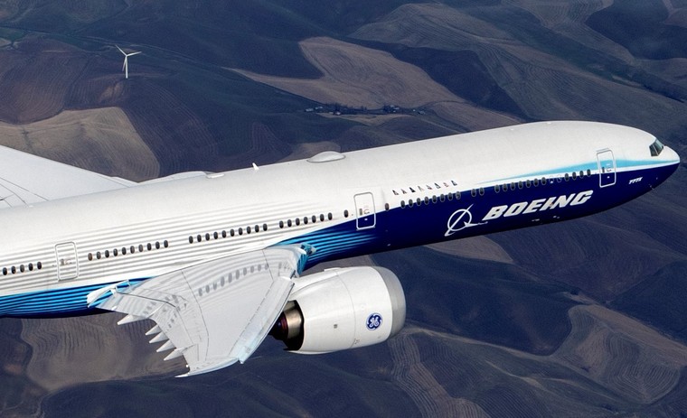 Boeing 777-9 em voo