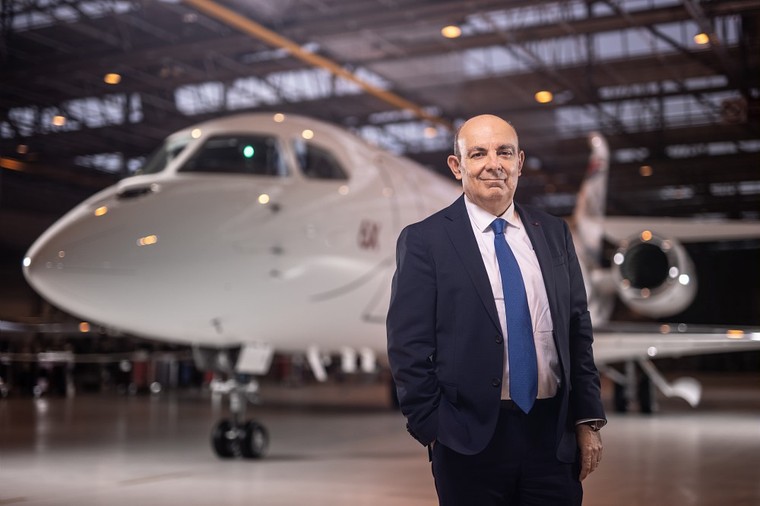 CEO da Dassault no Roll out do novo Falcon 6X