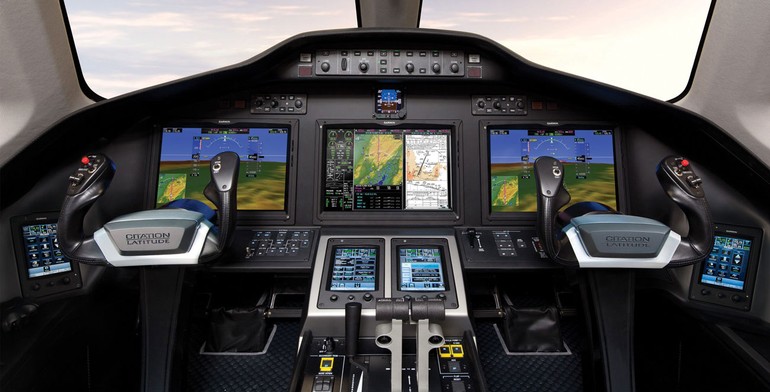 Cockpit Cessna Citation  Latitude