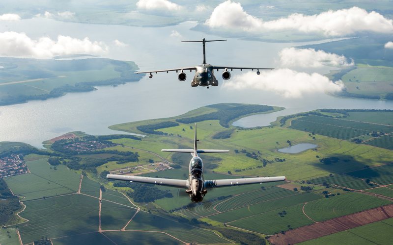 KC-390 y A-29 Super Tucano ya tienen ventas internacionales - Embraer