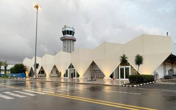 Imagem Ataques a aeroportos sauditas deixam três mortos e 36 feridos
