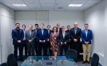 Representantes da ANAC, do Brasil, e da Dinac, do Paraguai - ANAC/Ana Flávia