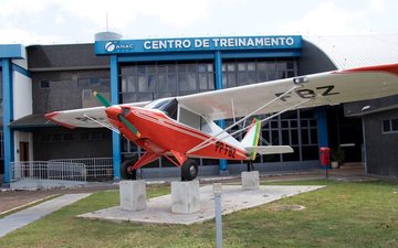 Imagem Centro de Treinamento da ANAC recebe aeronave histórica usada na formação de pilotos