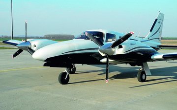 PA-34 Seneca é um dos modelos que estão na lista da FAA para realização da inspeção na asa - Divulgação