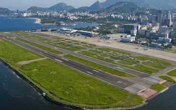 Estudos para assumir a gestão do Santos Dumont aguarda uma decisão do governo sobre a licitação do terminal, ainda sem data para ocorrer - Infraero