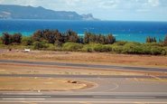 Paisagem do entorno do aeroporto de Kahului, na ilha de Maui, antes dos incêndios florestais devastarem a região - Kahului Airport/Divulgação