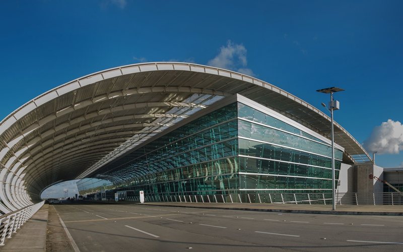 A nova concessionária irá substituir a Inframerica, que devolveu a gestão do aeroporto há quase quatro anos - Zurich Airport/Divulgação