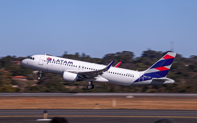 A Latam Airlines disponibilizou mais voos para o extremo norte brasileiro - Inframerica/Johnson Barros