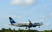 Um Airbus A320neo da companhia aérea recebeu adesivos alusivos a pontos turísticos da Bahia - Jefferson Peixoto