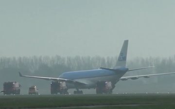 A aeronave conseguiu retornar ao aeroporto de Amsterdã, ponto de origem de um voo que seguiria para os EUA - Reprodução/Redes Sociais