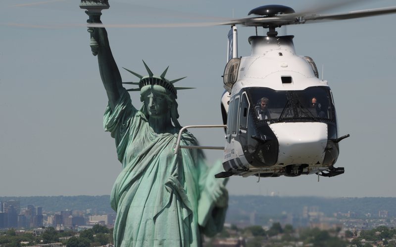 Projeto tenta reduzir operações de helicópteros em Nova York e pode comprometer milhares de trabalhadores do setor