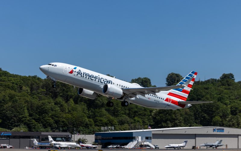 American Airlines iniciou voos com seu 50º Boeing 737 MAX