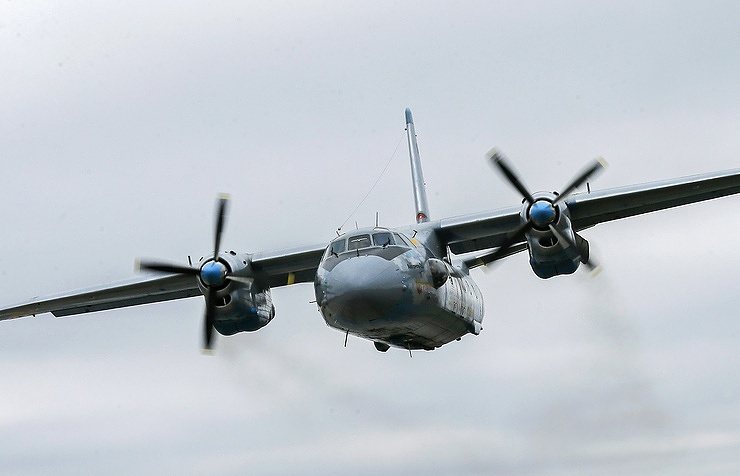 Antonov An-26 estaria transportando material militar - Via TASS