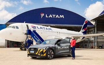 Latam e Audi expandem transporte VIP em carros elétricos, incluindo os SUV Q8 e-tron e o superesportivo RS e-tron GT - Latam Airlines