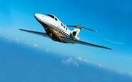 Jato entry-level da Raytheon/Beechcraft, com alcance de 1.360 milhas náuticas, tem uma seção de fuselagem larga, o que garante conforto para até 7 passageiros - Raytheon Aircraft