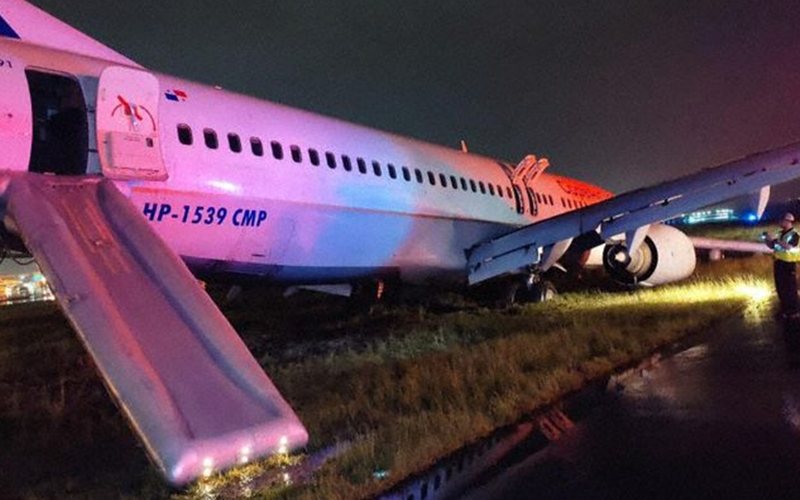 El avión estaba en vuelo desde México.  El incidente no dejó heridos - Reproducción / Redes Sociales