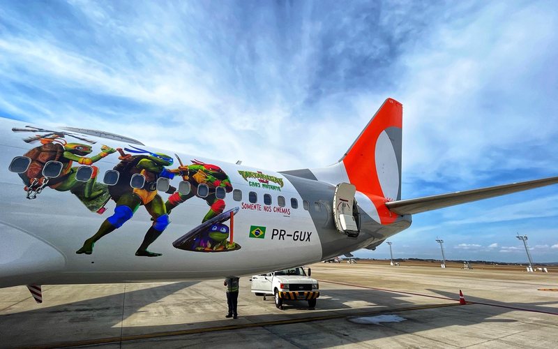 A aeronave de matrícula PR-GUX recebeu adesivação externa e interna - BH Airport/Divulgação