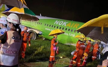 Aeronave acaba de cumprir voo de Bangkok, capital tailandesa. Não há registro de feridos - Reprodução/Redes Sociais