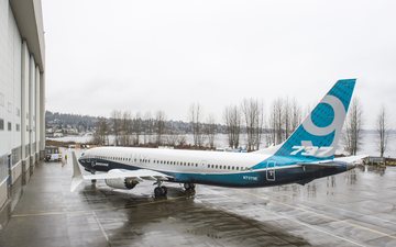 O incidente envolvendo uma aeronave da Alaska Airlines aumentou a desconfiança do passageiro pelo 737 MAX - Divulgação.