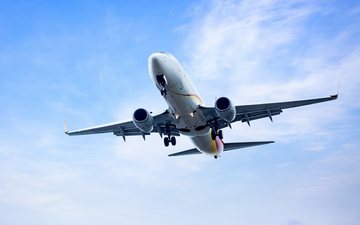 Mudanças climáticas podem dobrar casos de turbulência aérea, segundo especialistas, mas a aviação mantém altos padrões de segurança - Ministério dos Portos e Aeroportos