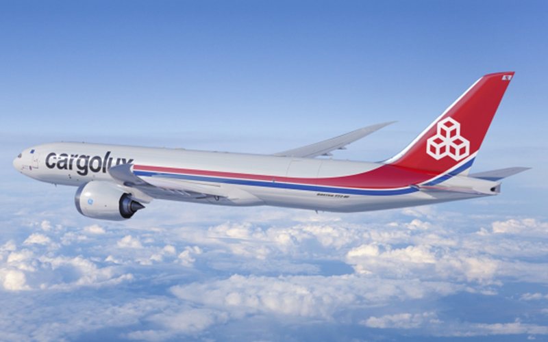 El nuevo 777-8F de Boeing reemplazará a la flota actual de 747-400F, con hasta 23 años de operaciones comerciales - Divulgación
