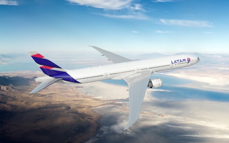 O Boeing 777-300ER (foto) fará os voos para Roma, por enquanto, com exclusividade - Latam Airlines/Divulgação