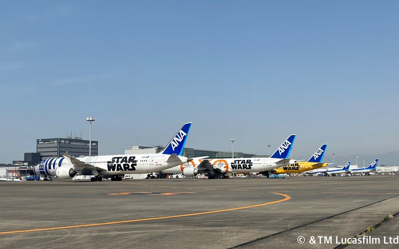 Trio de aviões com as cores alusivas aos personagens mais icônicos de Star Wars - Divulgação