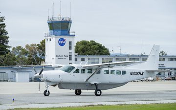 Projetos da Boeing avaliam o uso de inteligência artificial para prevenção de incursões em pista - NASA
