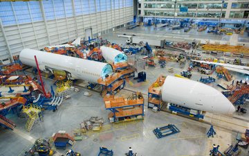 Funcionários da Boeing estão em greve desde 14 de setembro, por novas condições salariais - Boeing