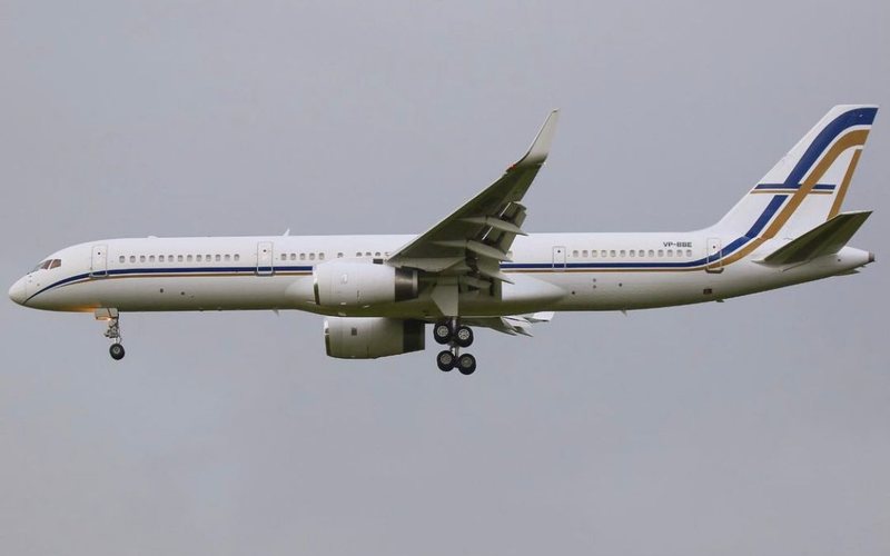 Boeing 757-200 com interior executivo realizará voo para São Paulo - Luís Neves
