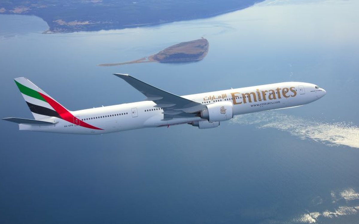 Emirates oferece até 10% de desconto na compra de passagens aéreas para  estudantes - Passageiro de Primeira