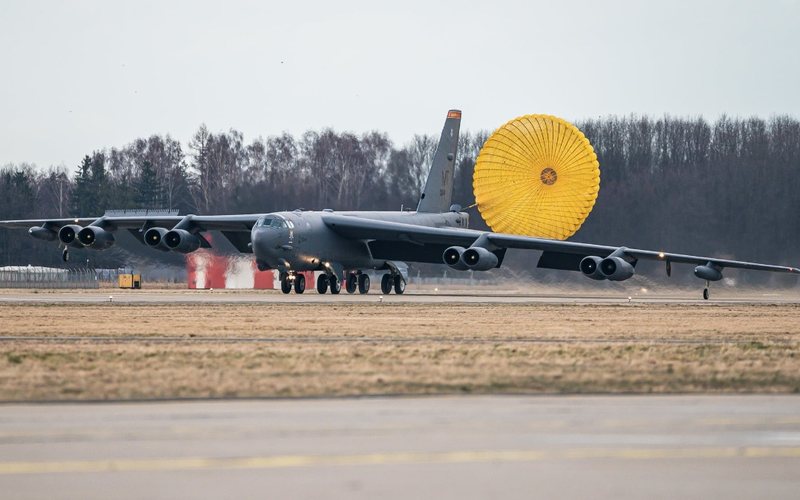 Bombardeiros B-52H já realizaram diversos voos pela Europa junto com aliados - Ministério da Defesa da República Tcheca
