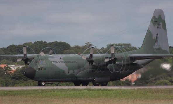 Lançamentos de cargas a partir de aviões militares são uma das principais missões desta aviação - FAB