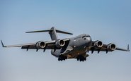 Viagem do presidente ucraniano ocorreu a bordo do cargueiro C-17 - RAF
