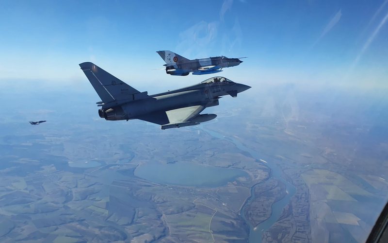 Italia y otros países desplegaron activos aéreos en Europa del Este: OTAN