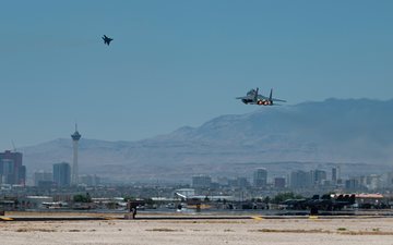Base aérea sede do Red Flag 22-02 fica situada aos arredores da famosa cidade de Las Vegas - USAF