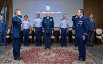 Brigadeiro Avellar assume o Cenipa, órgão responsável pela prevenção e investigação de acidentes aeronáuticos - Cecomsaer/Sargentos Mônica e Luiz Pereira