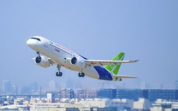 C919 decolando de Shangai