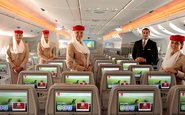Tripulação da Emirates conta com comissários oriundos de 160 países - Divulgação
