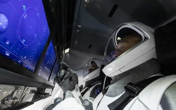 Imagem SpaceX envia primeiros humanos ao espaço