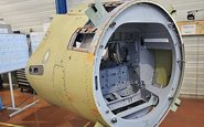 Detalhe da seção dianteira da fuselagem do Rafale, montada entre o nariz e o cockpit - Daher