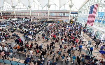 Número de voos cancelados ficou abaixo de 1% - Denver International Airport