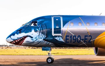 E190-E2 com a pintura 'Shark' profit hunter - Divulgação