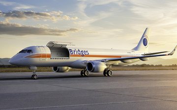 Primeiro E190 convertido para cargueiro (P2F) iniciará suas operações comerciais ainda em 2025 - Embraer
